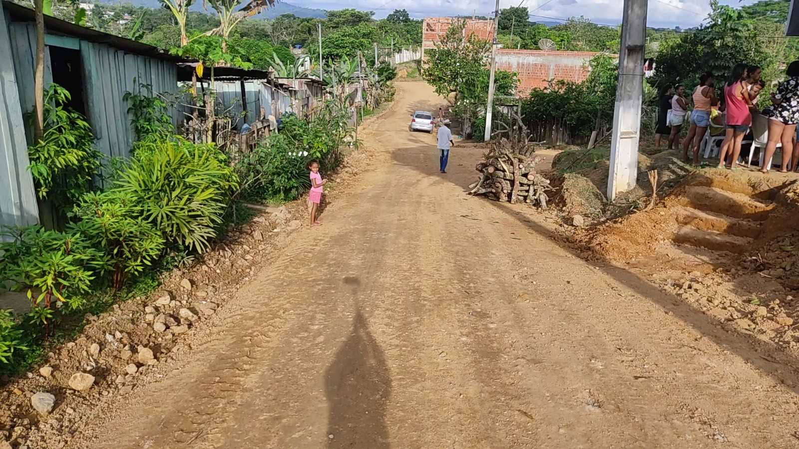 Camacã: Portelinhas de Camacã e São João do Panelinha recebem patrolamento e cascalho